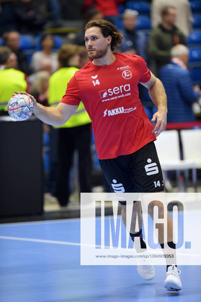 Johannes Golla (MT Melsungen 14) beim Aufwaermen , GER, MT Melsungen - Orlen Wisla Plocks (POL), Handball, Champions League Maenner, Group Matches, Saison 2026 2027, 22.10.2026, GER, MT Melsungen - Orlen Wisla Plock, CL Maenner, Group Match, Saison 2026 2027, 22.10.2026 Kassel