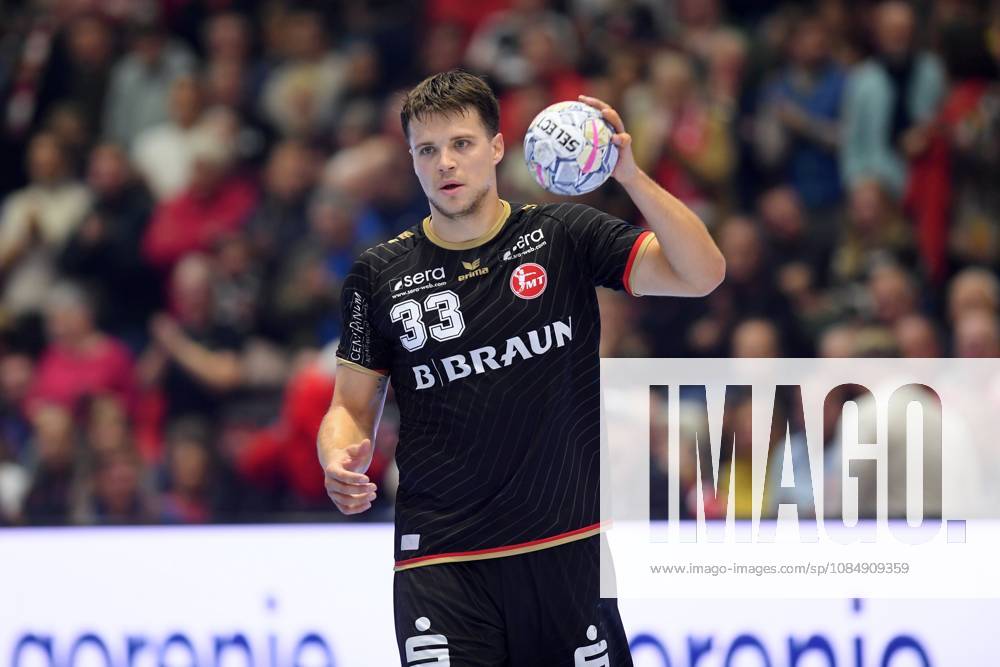 Aaron Mensing (MT Melsungen 33) , GER, MT Melsungen - Orlen Wisla Plocks (POL), Handball, Champions League Maenner, Group Matches, Saison 2026 2027, 22.10.2026, GER, MT Melsungen - Orlen Wisla Plock, CL Maenner, Group Match, Saison 2026 2027, 22.10.2026 Kassel