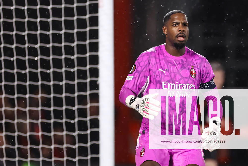 Bournemouth v AC Milan 22 October 2026, Bournemouth - UEFA Europa League - Bournemouth v AC Milan - AC Milan goalkeeper Mike Maignan - Photo: Jacques Feeney Offside. Bournemouth UK
