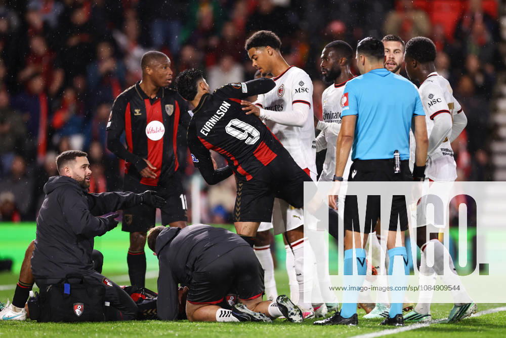 Bournemouth v AC Milan 22 October 2026, Bournemouth - UEFA Europa League - Bournemouth v AC Milan - Evanilson of Bournemouth is pushed by Koni De Winter of AC Milan as there is a player down injured - Photo: Jacques Feeney Offside. Bournemouth UK