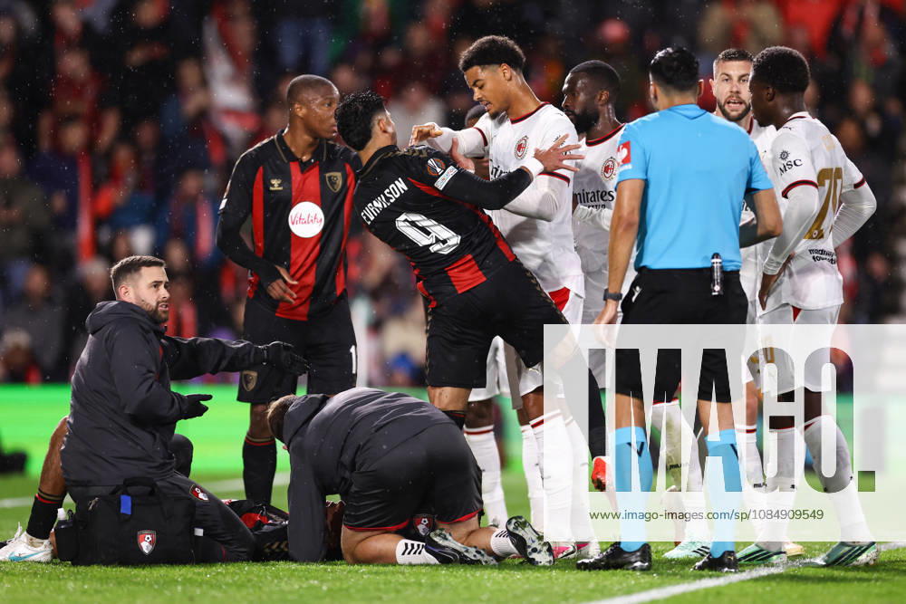 Bournemouth v AC Milan 22 October 2026, Bournemouth - UEFA Europa League - Bournemouth v AC Milan - Evanilson of Bournemouth is pushed by Koni De Winter of AC Milan as there is a player down injured - Photo: Jacques Feeney Offside. Bournemouth UK