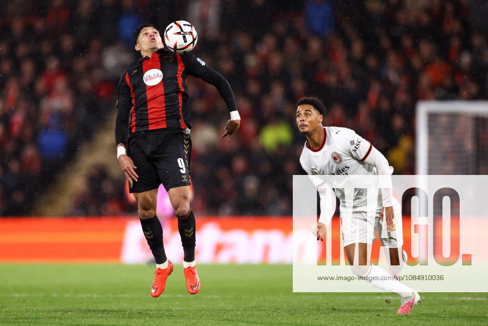 Bournemouth v AC Milan 22 October 2026, Bournemouth - UEFA Europa League - Bournemouth v AC Milan - Evanilson of Bournemouth and Koni De Winter of AC Milan - Photo: Jacques Feeney Offside. Bournemouth UK