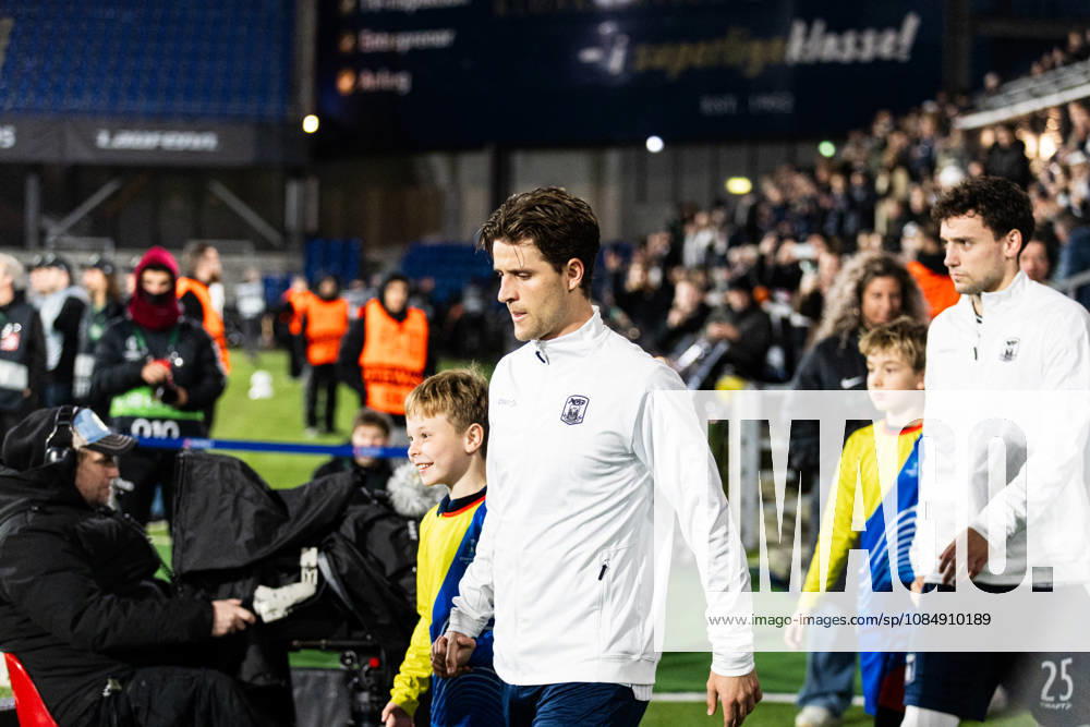 Aarhus GF v Egnatia, UEFA Conference League, Randers, Denmark Randers, Denmark. 22nd, October 2026. Rasmus Carstensen of Aarhus GF enters the pitch for the UEFA Conference League match between Aarhus GF and Egnatia at Randers Stadion in Randers. Denmark, Randers, Cepheus Park Randers