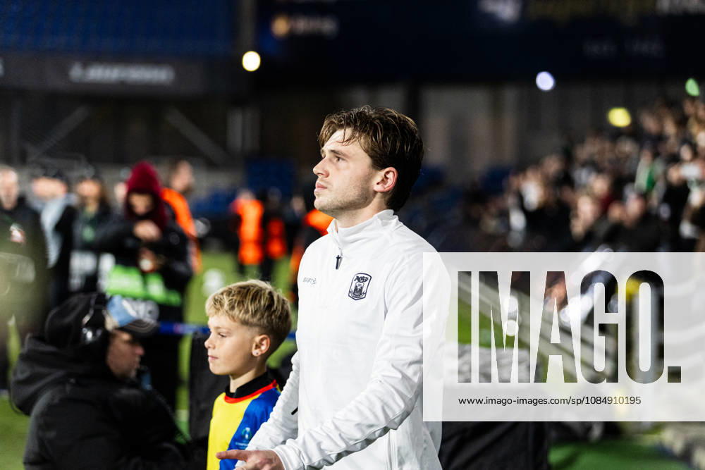 Aarhus GF v Egnatia, UEFA Conference League, Randers, Denmark Randers, Denmark. 22nd, October 2026. Callum McCowatt of Aarhus GF enters the pitch for the UEFA Conference League match between Aarhus GF and Egnatia at Randers Stadion in Randers. Denmark, Randers, Cepheus Park Randers