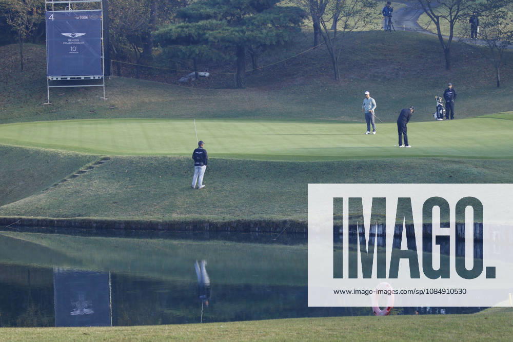 Oct 23, 2026-Cheonan, South Korea-Marcel SIEM of Germany Putt a Ball on 4th Hall during a DP World Tour Genesis Championship at Woo Jeong Hills CC in Cheonan, South Korea. DP World Tour Genesis Championship Round2 - ZUMAr168 20261023_aap_r168_009