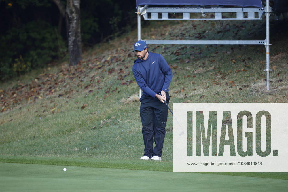 Oct 23, 2026-Cheonan, South Korea-Frederic LACROIX of France Putt a Ball on 4th Green during a DP World Tour Genesis Championship at Woo Jeong Hills CC in Cheonan, South Korea. DP World Tour Genesis Championship Round2 - ZUMAr168 20261023_aap_r168_057