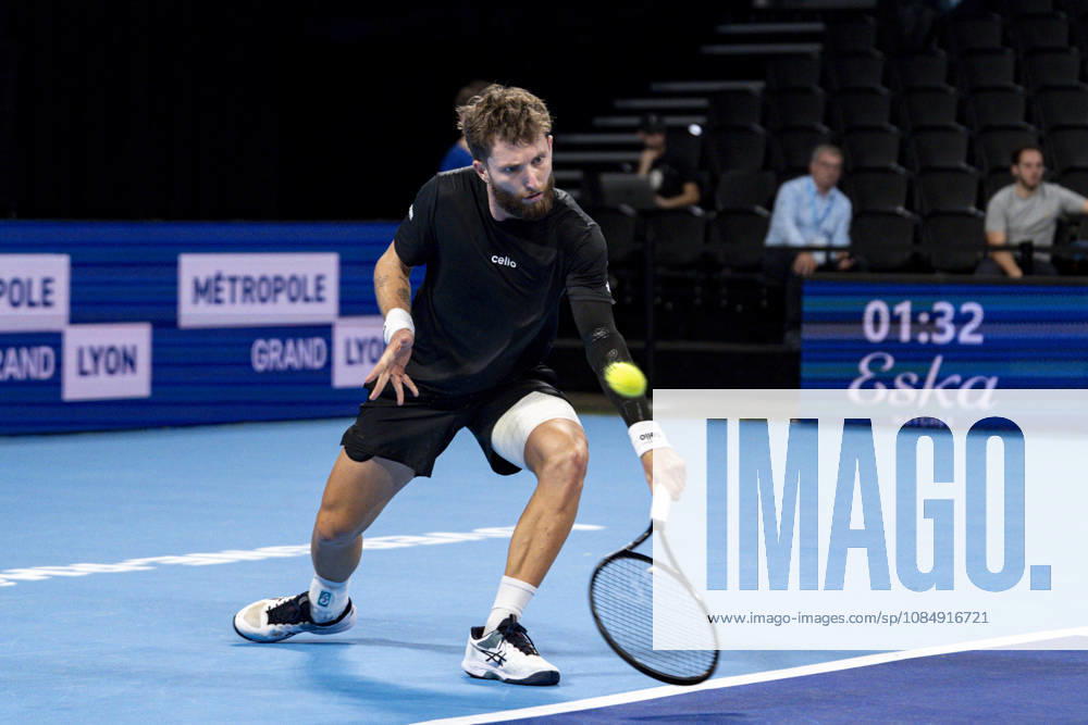 TENNIS : ATP, Tennis Herren 250 - Grand Prix Tennis AURA - Decines (France) 23 10 2026 Corentin MOUTET (FRA) vs Tommy PAUL (USA) during the tournament of the Auvergne Rhône-Alpes Grand Prix at the LDLC Arena in Décines on October 23, 2026. Photo Sandrine Thesillat PsNewZ