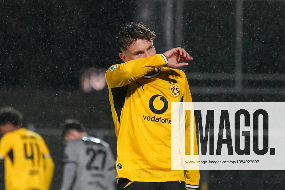 Saison 2026 2027 14. Spieltag Regionalliga West im Stadion Rote Erde, Dortmund, Germany. BV Borussia Dortmund U23 - Bonner SC. Arne Wessels (BVB)