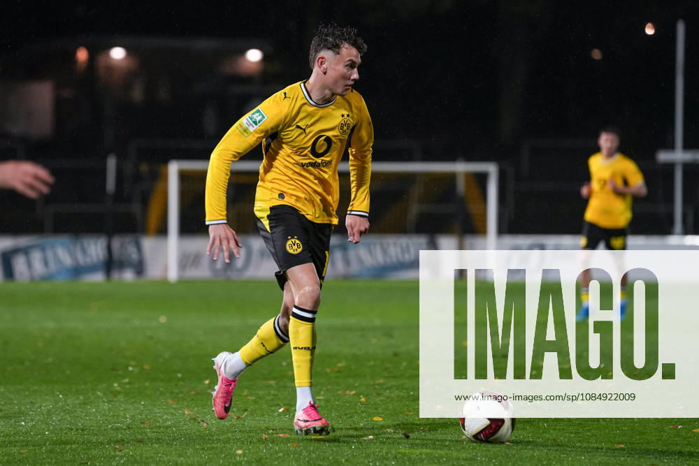 Saison 2026 2027 14. Spieltag Regionalliga West im Stadion Rote Erde, Dortmund, Germany. BV Borussia Dortmund U23 - Bonner SC. Arne Wessels (BVB)