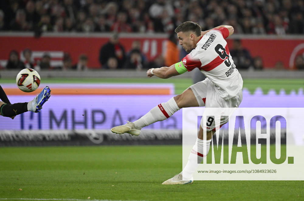 TOR zum 1:0 Ermedin Demirovic VfB Stuttgart (09) Torschuss Aktion Torchance VfB Stuttgart vs Borussia Moenchengladbach BMG 23.10.2026 DFL REGULATIONS PROHIBIT ANY USE OF PHOTOGRAPHS AS IMAGE SEQUENCES AND OR QUASI-VIDEO VfB Stuttgart vs Borussia Moenchengladbach BMG