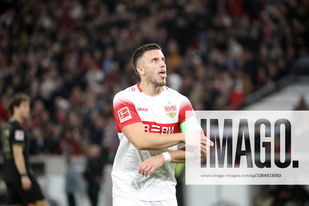 VfB Stuttgart - Borussia Mönchengladbach Deutschland, Stuttgart, 23.10.2026, Fussball, Bundesliga, Saison 2026 2027, VfB Stuttgart - Borussia Mönchengladbach: Ermedin Demirovic (VfB Stuttgart); Jubel Tor 1:0 Demirovic.