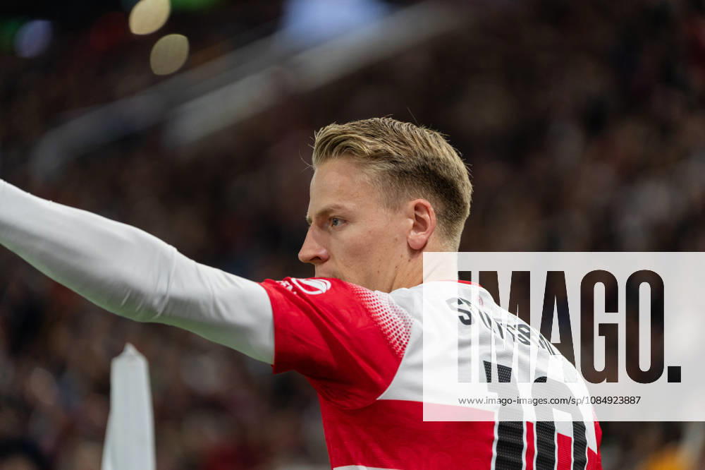 Fussball 1.Bundesliga, VfB Stuttgart - Borussia Mönchengladbach, v.l. Portrait Close Up Chris Führich (10, VfB Stuttgart) Stuttgart