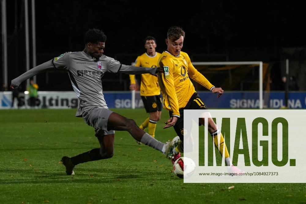 Saison 2026 2027 14. Spieltag Regionalliga West im Stadion Rote Erde, Dortmund, Germany. BV Borussia Dortmund U23 - Bonner SC. Arne Wessels (BVB)