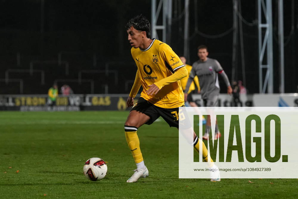 Saison 2026 2027 14. Spieltag Regionalliga West im Stadion Rote Erde, Dortmund, Germany. BV Borussia Dortmund U23 - Bonner SC. Fadi Zarqelain (BVB)