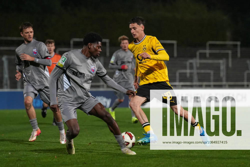 Saison 2026 2027 14. Spieltag Regionalliga West im Stadion Rote Erde, Dortmund, Germany. BV Borussia Dortmund U23 - Bonner SC. Luca Reggiani (BVB)