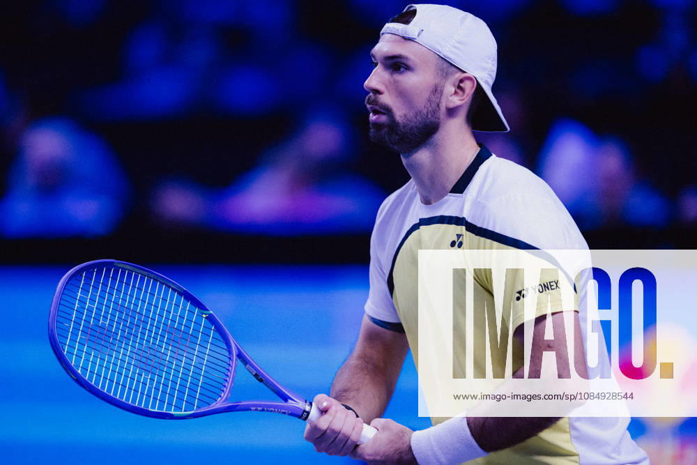 TENNIS - ATP, Tennis Herren Erste Bank Open VIENNA,AUSTRIA,23.OCT.26 - TENNIS - ATP Tour, Erste Bank Open, Red Bull BassLine. Image shows Jurij Rodionov (AUT). GEPAxpictures anderxSolc