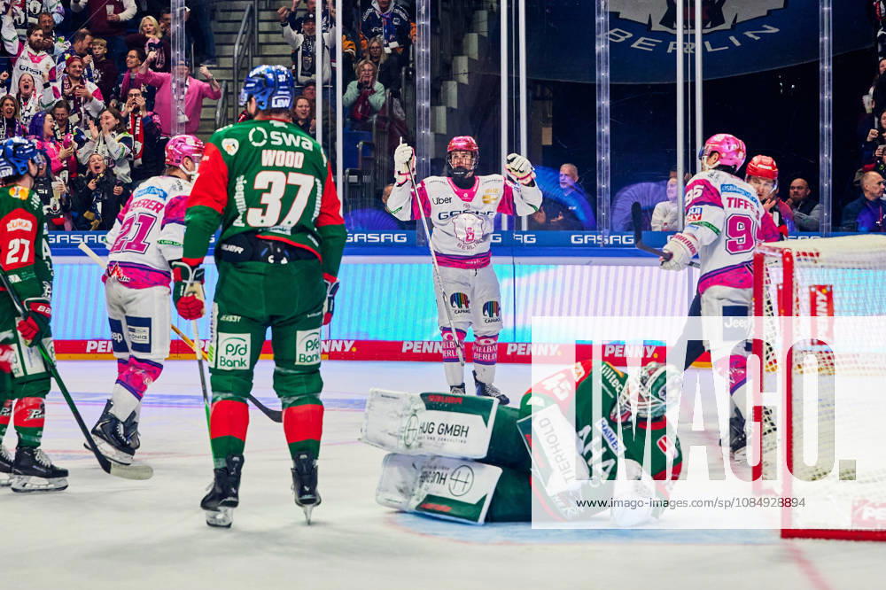 Tobias Krestan (Eisbaeren Berlin, 91), Frederik Tiffels (Eisbaeren Berlin, 95), Kyle Wood (Augsburger Panther, 37), Tobias Ancicka (Augsburger Panther, 45), Manuel Wiederer (Eisbaeren Berlin, 21), GER, Eisbaeren Berlin vs. Augsburger Panther, Eishockey Herren, Deutsche Eishockey Liga, DEL, Saison 2026 27, 11. Spieltag, 23.10.2026 GER, Eisbaeren Berlin vs. Augsburger Panther, Eishockey Herren, Deutsche Eishockey Liga, DEL, Saison 2026 27, 11. Spieltag, Berlin