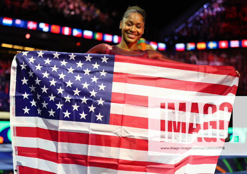 SKYE BLAKELY of USA celebrates winning the Women s All-Around Final of the 54th Artistic Gymnastics World Championships at the Ahoy Arena in Rotterdam, Netherlands. Gymnastics 2026: Artistic World Championships: Women s All-Around Final - ZUMAc179 20261023_zep_c179_020