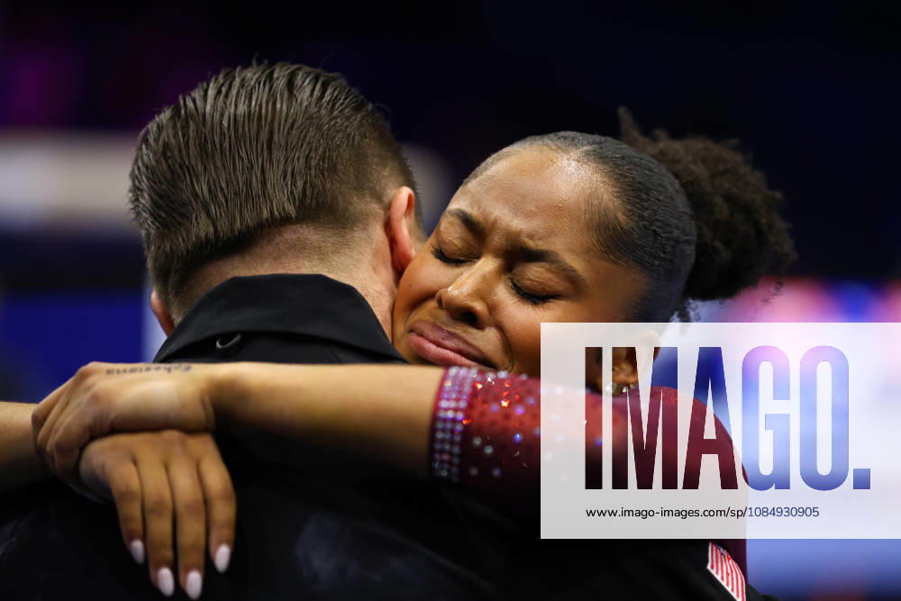 SKYE BLAKELY of USA celebrates winning the Women s All-Around Final of the 54th Artistic Gymnastics World Championships at the Ahoy Arena in Rotterdam, Netherlands. Rotterdam Netherlands - ZUMAc179 20261023_zep_c179_022