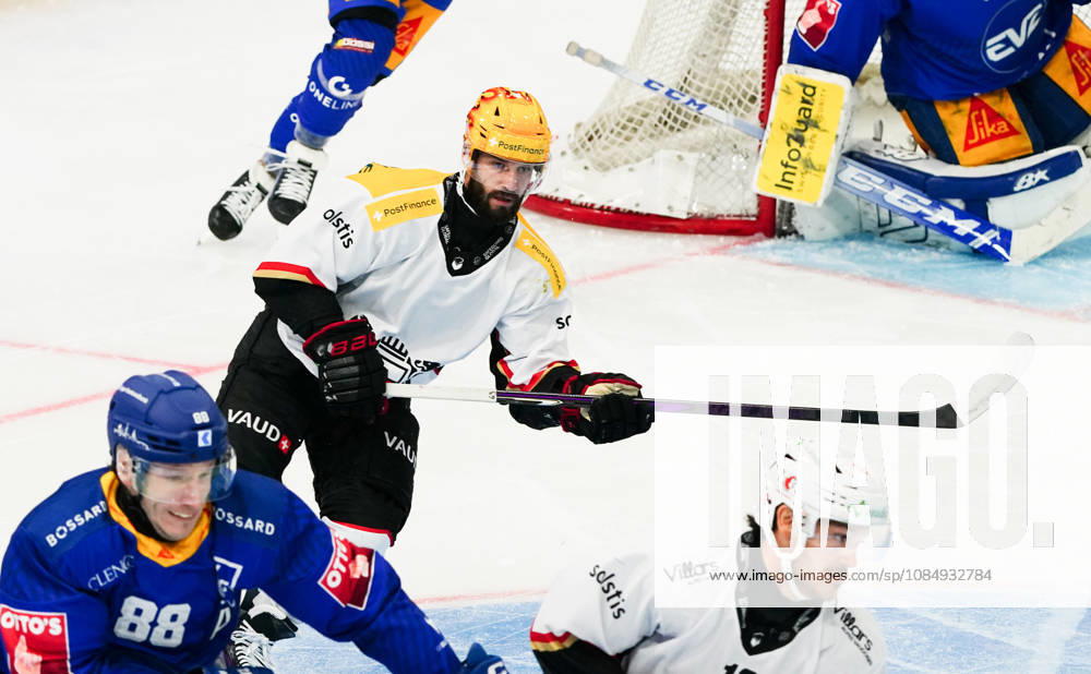 Zug Schweiz. Eishockey Herren Saison 2026-2027 EV Zug - HC Lausanne. Bild. Jason Fuchs Topscorer HC Aktion Aktion Einzelbild
