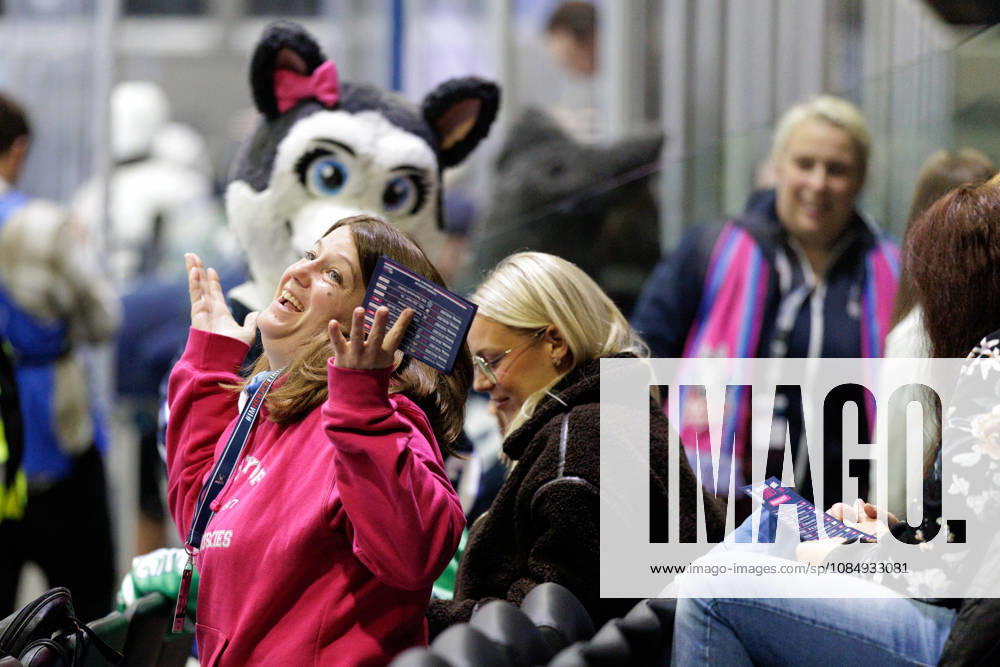 Ice hockey, Eishockey Men - DEL2 - EC Kassel Huskies vs Blue Devils Weiden Season 2026 2027 The new female mascot Liesel in the background of fans during the DEL2 ice hockey match between EC Kassel Huskies and Blue Devils Weiden in Kassel, Germany, 23 October 2026. Kassel entered the match in second place in the standings, while Weiden were ranked 12th. Hesse