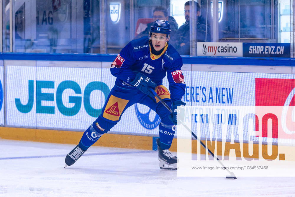 Gregory Hofmann 15 (EV Zug) - 23.10.2026 - National League, Regular Season, Eishockey, OYM hall, Zug: EV Zug - Lausanne HC . (Bild von
