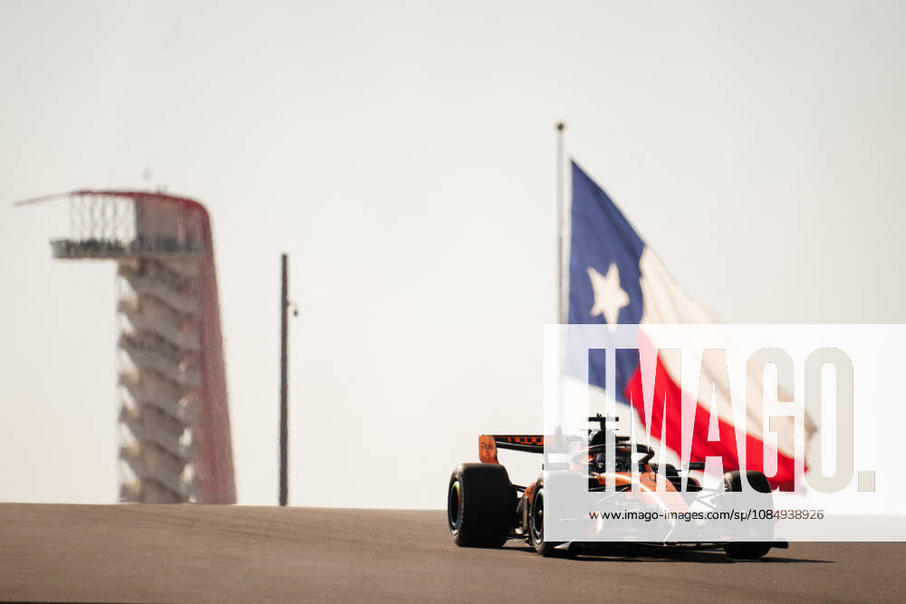 United States Grand Prix Second Practice Session - Austin AJ McLaren driver Oscar Piastri (81) races during the second practice session for the United States Formula One Grand Prix at the Circuit of the Americas in Austin, Texas, on October 23, 2026. Photo by Alexis Jumeau ABACAPRESS.COM Austin Texas