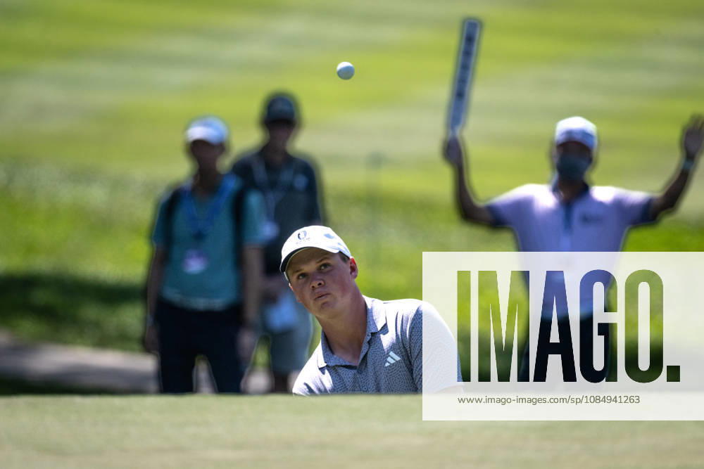 Caleb SURRATT from The USA sits at -13 Par on the 8th hole of the Fanling course. Hong Kong Open Golf, Hong Kong Golf Course Fanling Hong Kong China - ZUMAr144 20261024_zap_r144_001