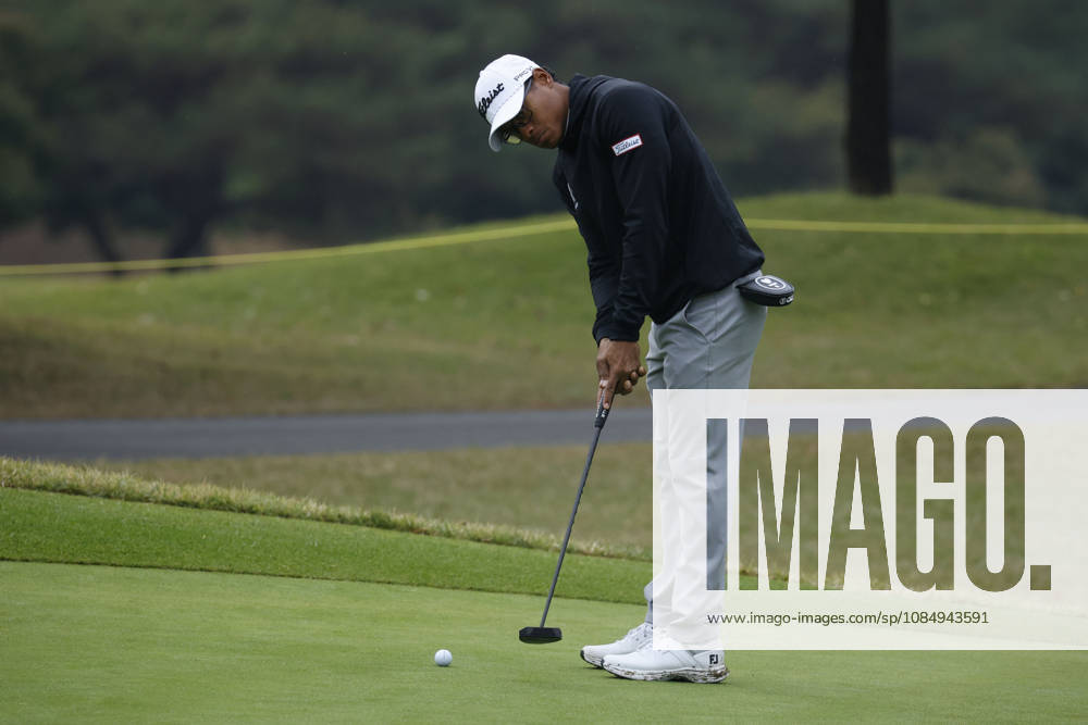Oct 24, 2026-Cheonan, South Korea-Robin WILLIAMS of South Africa action on 17th green during a DP World Tour Genesis Championship at Woo Jeong hills CC in Cheonan, South Korea. Cheonan SOUTH KOREA - ZUMAr168 20261024_aap_r168_021