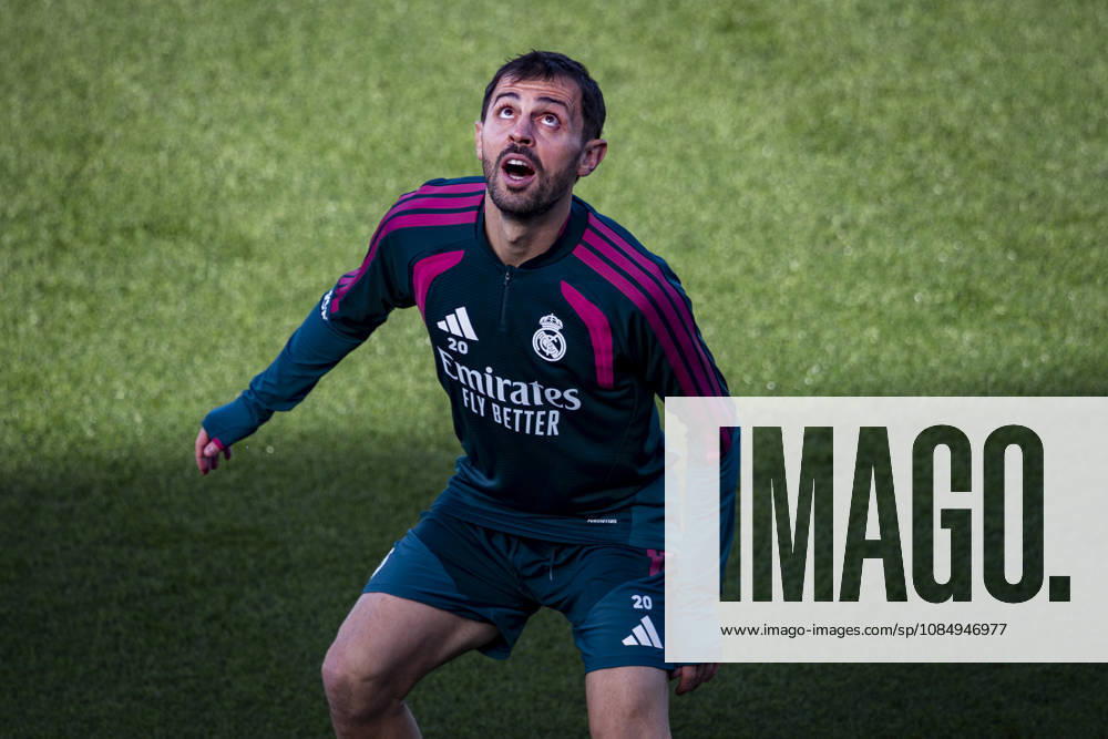 Real Madrid Training Session and press conference, PK, Pressekonferenz Bernardo Silva of Real Madrid CF is seen during the training session ahead of the LaLiga EA Sports match against FC Barcelona, Barca at Ciudad Real Madrid on October 24, 2026 in Valdebebas, Spain. Valdebebas Ciudad Real Madrid Madrid Spain