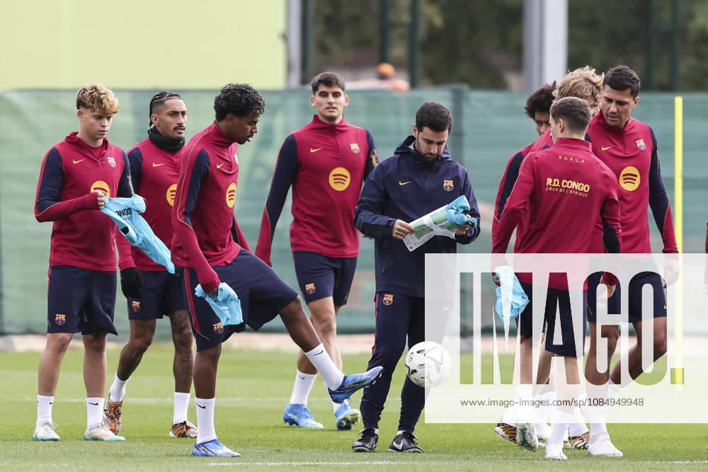 Lamine Yamal during the training day of FC Barcelona, Barca ahead the Spanish League, Laliga EA Sports, football match against Real Madrid CF at Ciudad Esportiva Joan Gamper on October 24, 2026 in Sant Joan Despi, Barcelona, Spain. Sant Joan Despi Spain - ZUMAa181 20261024_zaa_a181_017