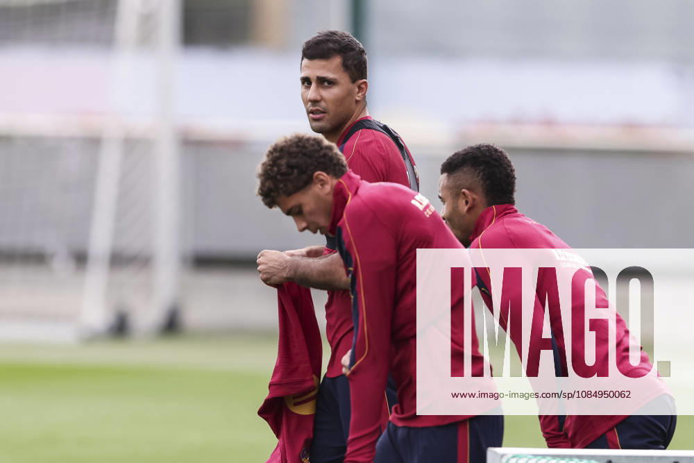Rodri during the training day of FC Barcelona, Barca ahead the Spanish League, Laliga EA Sports, football match against Real Madrid CF at Ciudad Esportiva Joan Gamper on October 24, 2026 in Sant Joan Despi, Barcelona, Spain. Sant Joan Despi Spain - ZUMAa181 20261024_zaa_a181_023