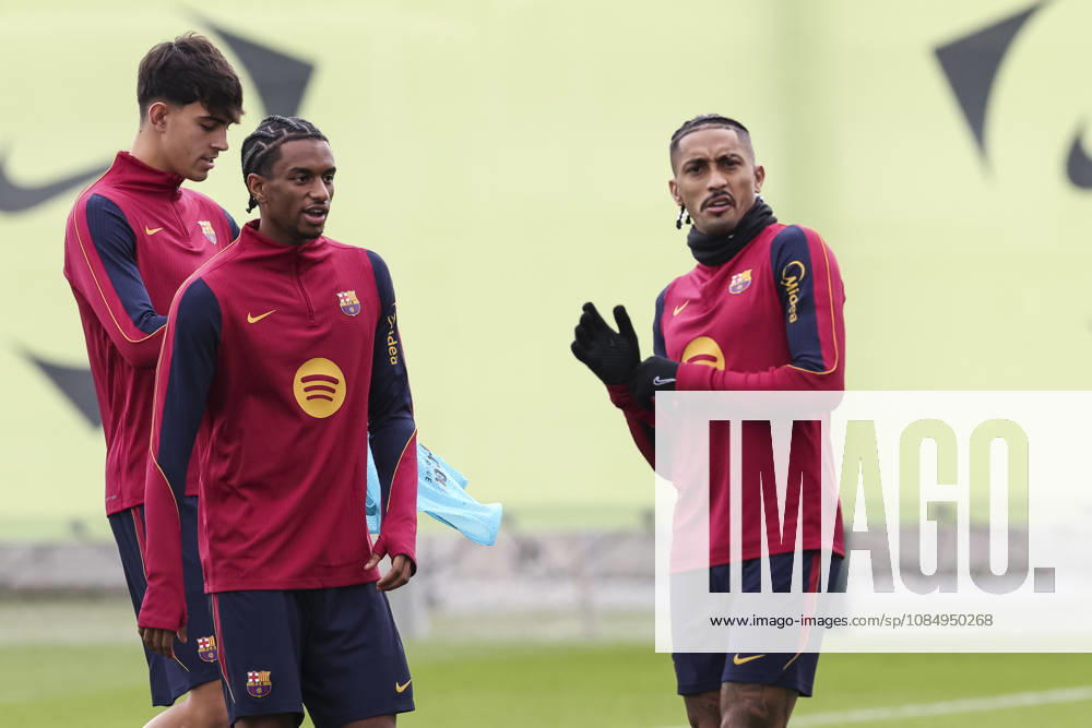 Alejandro Balde and Raphinha during the training day of FC Barcelona, Barca ahead the Spanish League, Laliga EA Sports, football match against Real Madrid CF at Ciudad Esportiva Joan Gamper on October 24, 2026 in Sant Joan Despi, Barcelona, Spain. Sant Joan Despi Spain - ZUMAa181 20261024_zaa_a181_036