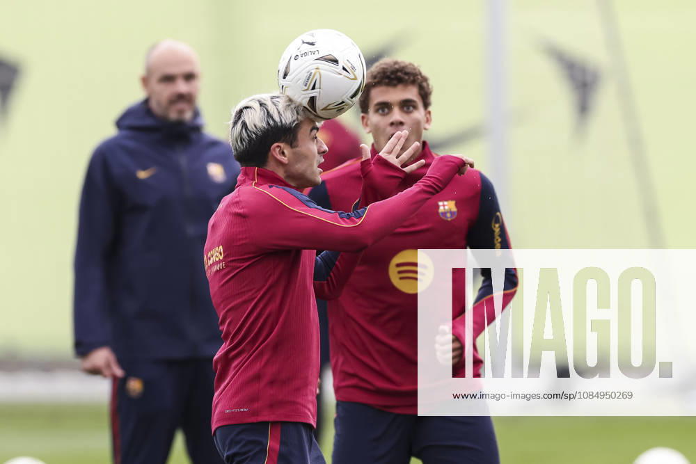 Pedri during the training day of FC Barcelona, Barca ahead the Spanish League, Laliga EA Sports, football match against Real Madrid CF at Ciudad Esportiva Joan Gamper on October 24, 2026 in Sant Joan Despi, Barcelona, Spain. Sant Joan Despi Spain - ZUMAa181 20261024_zaa_a181_037