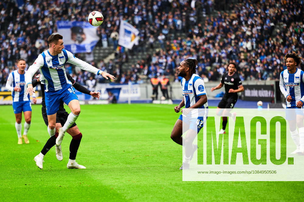 Niklas Kolbe (Hertha BSC, 27), Deyovaisio Zeefuik (Hertha BSC, 42), Oluwaseun Victor Adewumi (Hertha BSC, 19), GER, Hertha BSC vs. Arminia Bielefeld, 2. Bundesliga, Saison 2026 27, 09. Spieltag, 24.10.2026 (DFL REGULATIONS PROHIBIT ANY USE OF PHOTOGRAPHS AS IMAGE SEQUENCES AND OR QUASI - VIDEO). GER, Hertha BSC vs. Arminia Bielefeld, 2. Bundesliga, Saison 2026 27, 09. Spieltag, 24.10.2026 Berlin