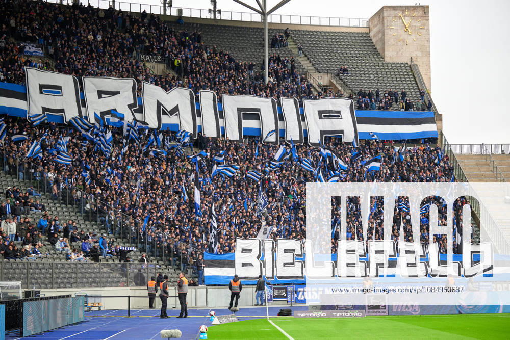 Arminia Bielefeld, Fans, GER, Hertha BSC vs. Arminia Bielefeld, 2. Bundesliga, Saison 2026 27, 09. Spieltag, 24.10.2026 (DFL REGULATIONS PROHIBIT ANY USE OF PHOTOGRAPHS AS IMAGE SEQUENCES AND OR QUASI - VIDEO). GER, Hertha BSC vs. Arminia Bielefeld, 2. Bundesliga, Saison 2026 27, 09. Spieltag, 24.10.2026 Berlin