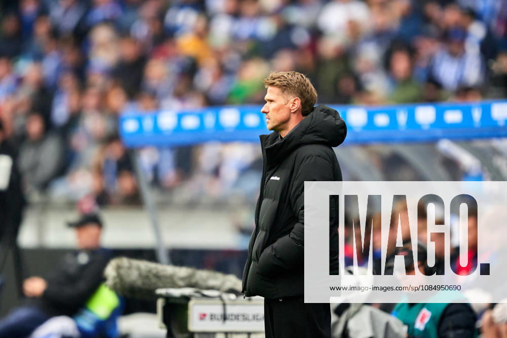 Oliver Kirch (Arminia Bielefeld, Cheftrainer), GER, Hertha BSC vs. Arminia Bielefeld, 2. Bundesliga, Saison 2026 27, 09. Spieltag, 24.10.2026 (DFL REGULATIONS PROHIBIT ANY USE OF PHOTOGRAPHS AS IMAGE SEQUENCES AND OR QUASI - VIDEO). GER, Hertha BSC vs. Arminia Bielefeld, 2. Bundesliga, Saison 2026 27, 09. Spieltag, 24.10.2026 Berlin