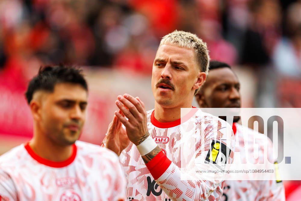 Nadiem Amiri (1. FSV Mainz 05, 10) during the Bundesliga match between 1. FSV Mainz 05 vs. SV Werder Bremen at MEWA Arena on matchday 7 of the 1. Bundesliga on October 24, 2026 in Mainz, Germany. DFL REGULATIONS PROHIBIT ANY USE OF PHOTOGRAPHS AS IMAGE SEQUENCES AND OR QUASI-VIDEO. Rhineland-Palatinate Germany