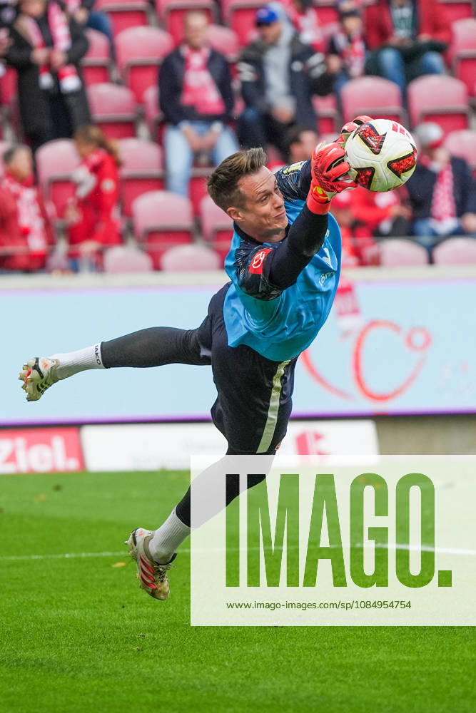 Parade Torwart Alexander Schwolow (1. FSV Mainz 05) - 24.10.2026 1. FSV Mainz 05 vs.Werder Bremen, MEWA Arena, Bundesliga 7. Spieltag