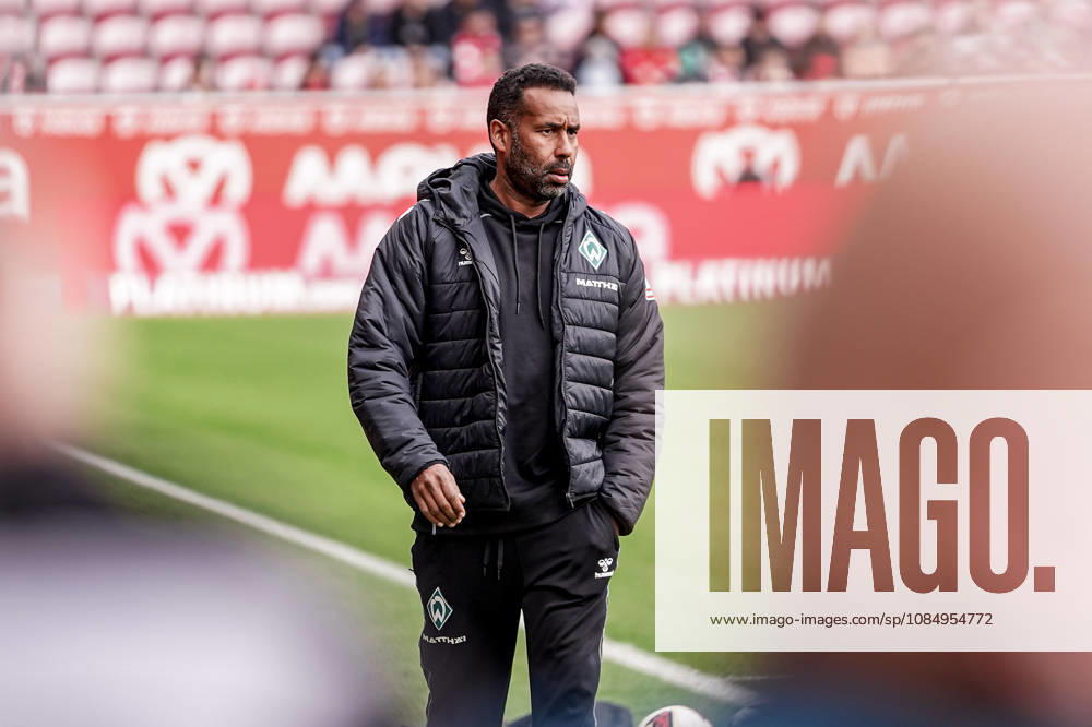 Deutschland: Fussball Saison 2026 2027 , 1. Bundesliga , 7. Spieltag , 1. FSV Mainz 05 vs. SV Werder Bremen - Mewa Arena (Mainz) : Daniel Thioune (Trainer, SV Werder Bremen) Mimik, Gesichtsausdruck, Emotion Mainz Mewa Arena Deutschland Germany