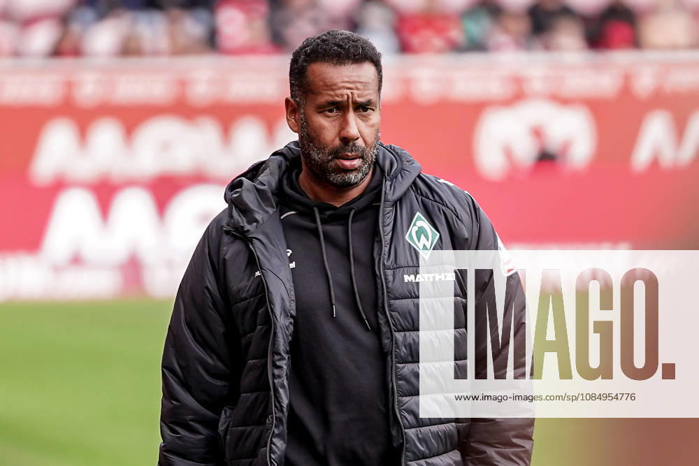 Deutschland: Fussball Saison 2026 2027 , 1. Bundesliga , 7. Spieltag , 1. FSV Mainz 05 vs. SV Werder Bremen - Mewa Arena (Mainz) : Daniel Thioune (Trainer, SV Werder Bremen) Mimik, Gesichtsausdruck, Emotion Mainz Mewa Arena Deutschland Germany