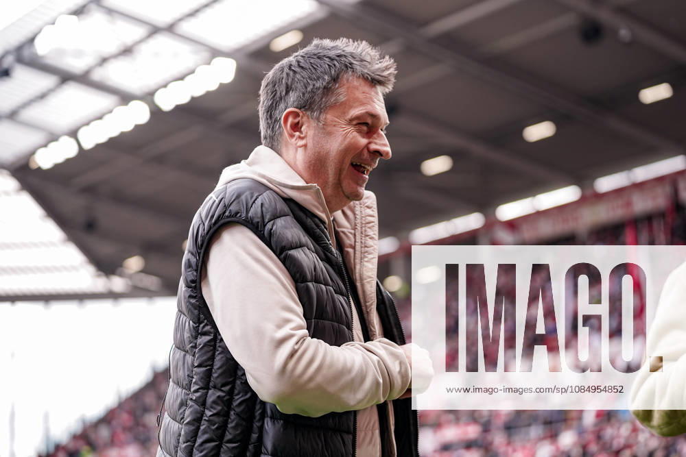 Deutschland: Fussball Saison 2026 2027 , 1. Bundesliga , 7. Spieltag , 1. FSV Mainz 05 vs. SV Werder Bremen - Mewa Arena (Mainz) : Christian Heidel (Sportvorstand, SV Werder Bremen) Mimik, Gesichtsausdruck, Emotion Mainz Mewa Arena Deutschland Germany