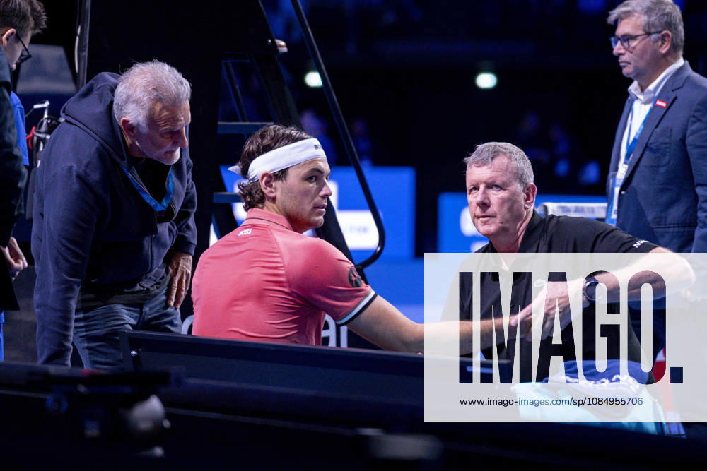 TENNIS : ATP, Tennis Herren 250 - Grand Prix Tennis AURA - Decines (France) 24 10 2026 Tommy PAUL (USA) vs Taylor FRITZ (USA) in the semifinals of the tennis Grand Prix Auvergne Rhône-Alpes at the LDLC Arena in Décines on October 24, 2026. Photo Sandrine Thesillat PsNewZ