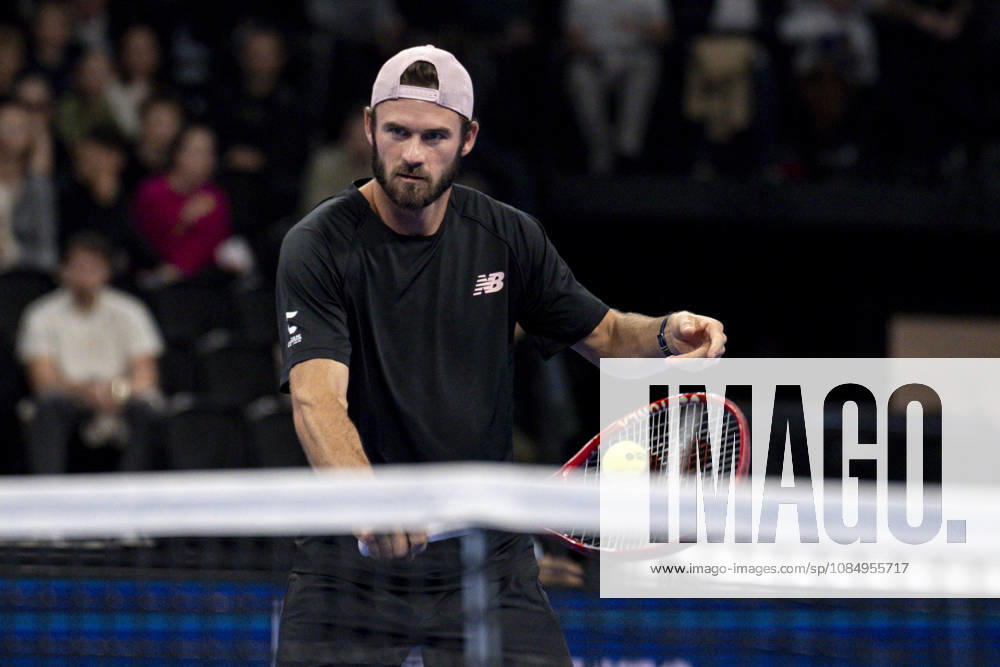 TENNIS : ATP, Tennis Herren 250 - Grand Prix Tennis AURA - Decines (France) 24 10 2026 Tommy PAUL (USA) vs Taylor FRITZ (USA) in the semifinals of the tennis Grand Prix Auvergne Rhône-Alpes at the LDLC Arena in Décines on October 24, 2026. Photo Sandrine Thesillat PsNewZ