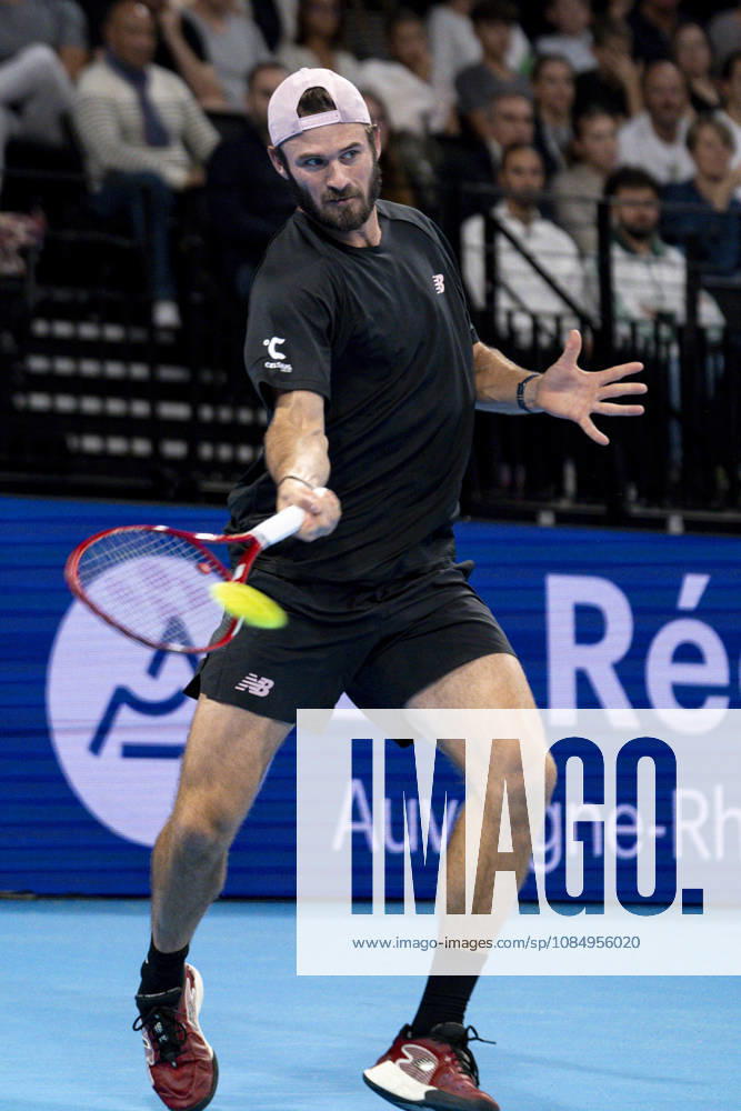 TENNIS : ATP, Tennis Herren 250 - Grand Prix Tennis AURA - Decines (France) 24 10 2026 Tommy PAUL (USA) vs Taylor FRITZ (USA) in the semifinals of the tennis Grand Prix Auvergne Rhône-Alpes at the LDLC Arena in Décines on October 24, 2026. Photo Sandrine Thesillat PsNewZ