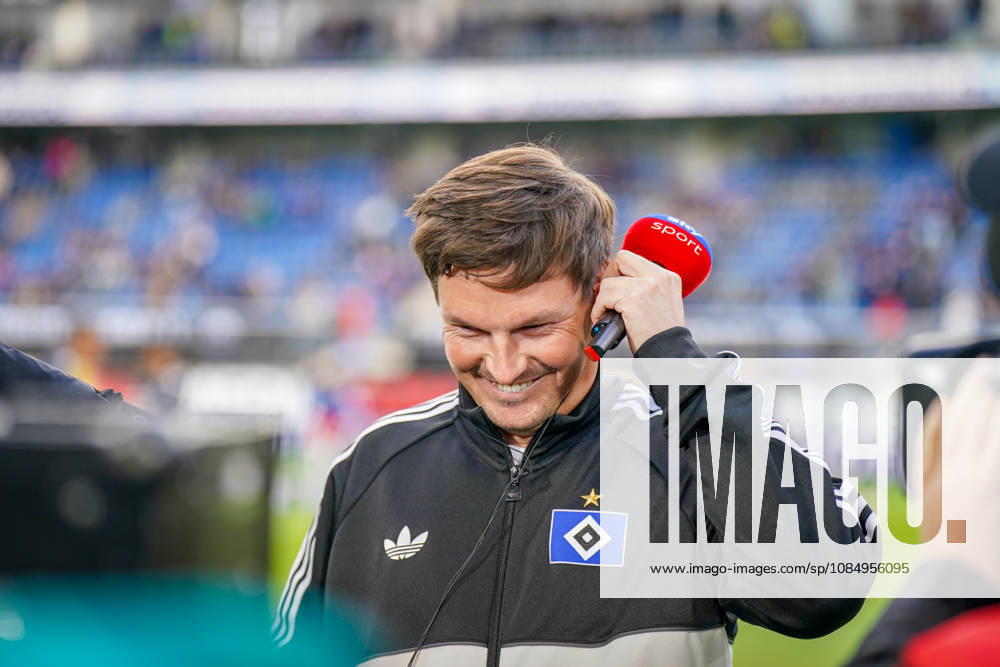 Deutschland: Fussball Bundesliga 2026 - 2027, 7. Spieltag - SC Paderborn vs Hamburger SV - Home-Deluxe-Arena (Paderborn): Merlin Polzin (Trainer, Hamburger SV) TV Interview Sky - Mimik, Gesichtsausdruck, Emotion