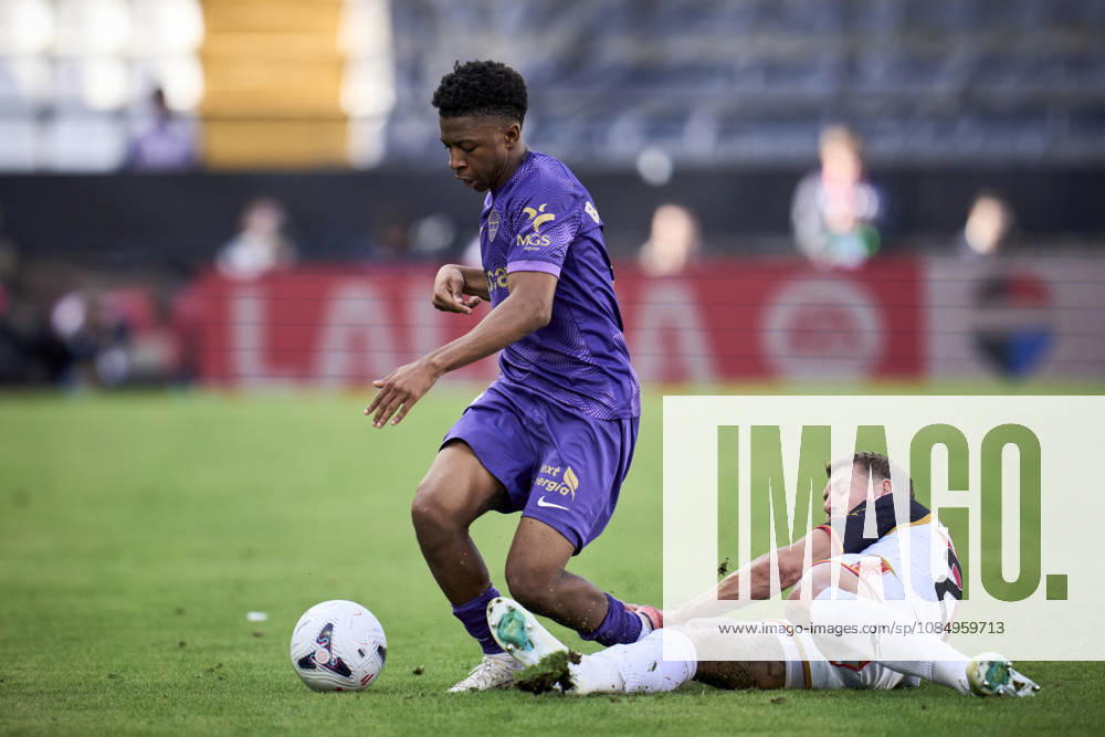 Buba Sangare of Elche CF in action during the Spanish League, LaLiga EA Sports, football match played between Rayo Vallecano and Elche CF at Vallecas stadium on October 24, 2026, in Madrid, Spain. Rayo Vallecano V Elche CF - LaLiga EA Sports - ZUMAa181 20261024_zaa_a181_166