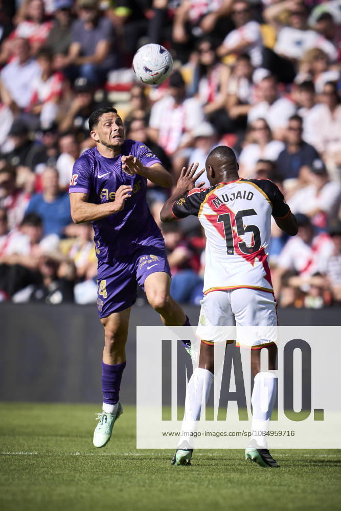 Mujaid Sadick of Rayo Vallecano and Bambo Diaby of Elche CF in action during the Spanish League, LaLiga EA Sports, football match played between Rayo Vallecano and Elche CF at Vallecas stadium on October 24, 2026, in Madrid, Spain. Rayo Vallecano V Elche CF - LaLiga EA Sports - ZUMAa181 20261024_zaa_a181_168
