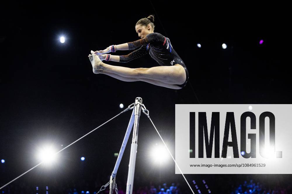 ROTTERDAM - Naomi Visser (NED) during the uneven bars apparatus final at the World Gymnastics Championships in Rotterdam Ahoy. IRIS VAN DEN BROEK ANP ANPxSportx IVx 573475345 originalFilename: 573475345