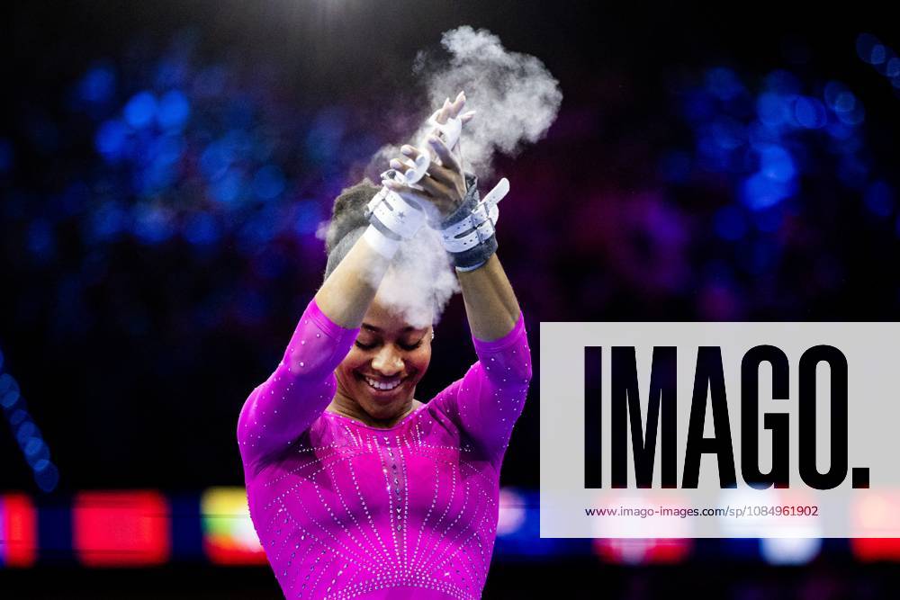 ROTTERDAM - Skye Blakely (USA) during the uneven bars apparatus final at the World Gymnastics Championships in Rotterdam Ahoy. IRIS VAN DEN BROEK ANP ANPxSportx IVx 573475994 originalFilename: 573475994